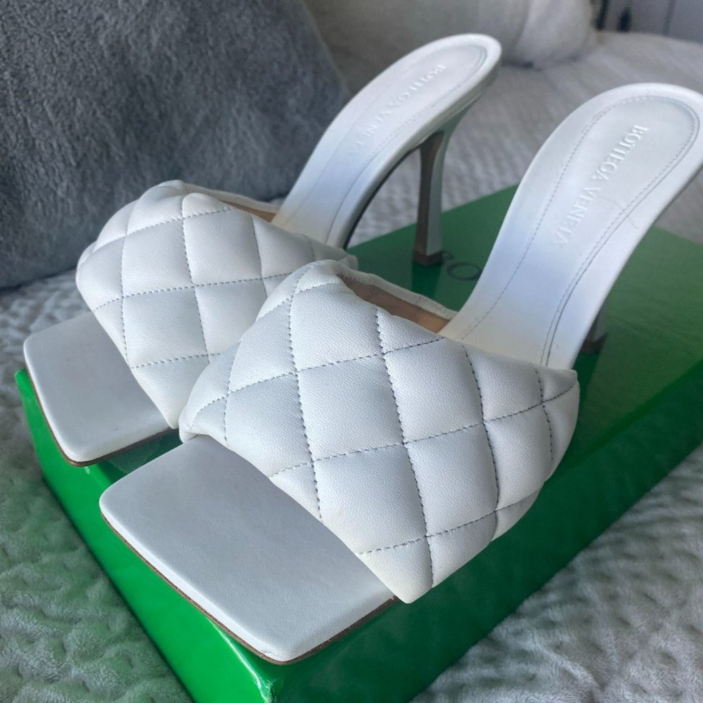 Bottega Veneta Padded Leather Sandals 38 Size
